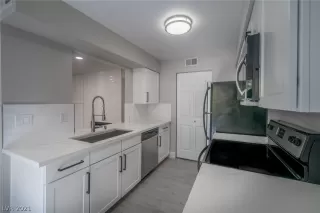 Photo #3: 2346844 Listing