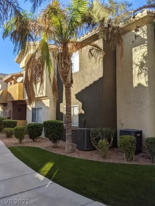 Photo #3: 2346854 Listing