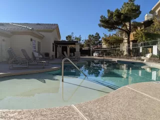 Photo #5: 2346854 Listing