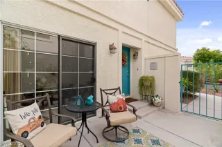 Photo #6: 2346872 Listing 