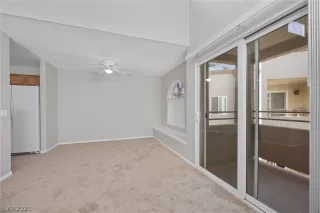 Photo #5: 2346875 Listing