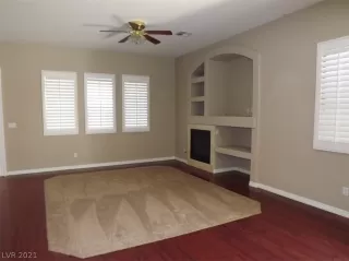 Photo #5: 2346965 Listing 