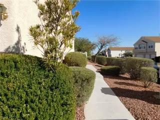 Photo #1: 2346966 Listing