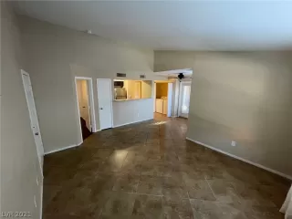 Photo #2: 2346973 Listing 