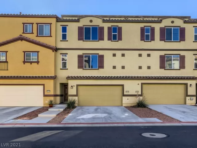 MLS: 2347042 Condo For Sale