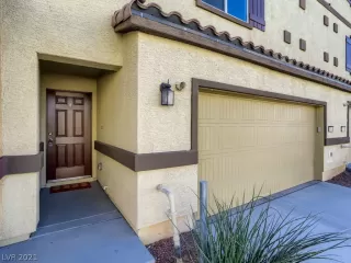 Photo #2: 2347042 Listing 