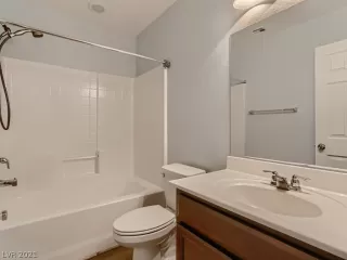 Photo #4: 2347042 Listing 