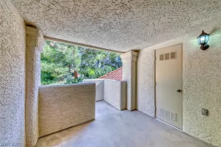 Photo #3: 2347046 Listing 