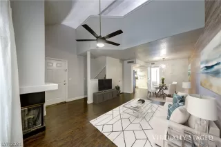 Photo #5: 2347046 Listing 