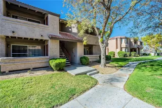 Photo #1: 2347078 Listing 