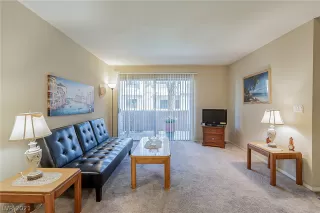 Photo #3: 2347078 Listing 