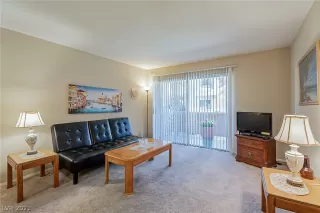 Photo #4: 2347078 Listing 