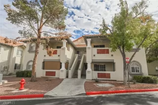 Photo #3: 2347087 Listing