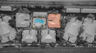 Photo #4: 2347087 Listing