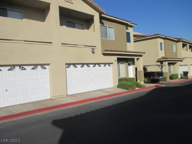 MLS: 2347105 Condo For Sale
