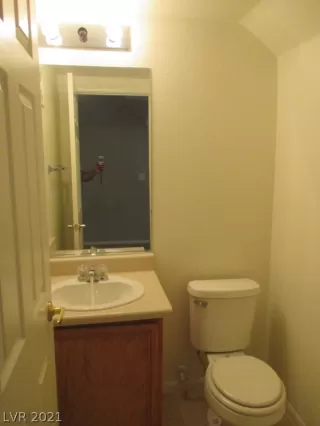 Photo #5: 2347105 Listing 