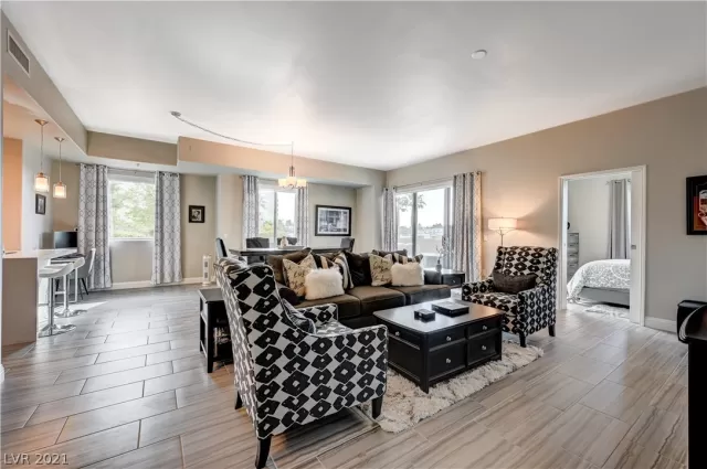 MLS: 2347144 Condo For Sale