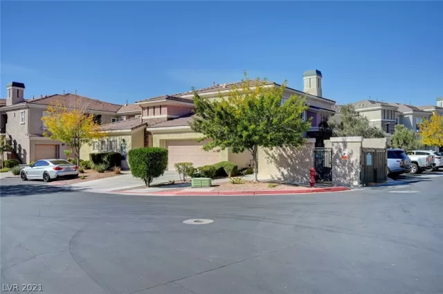 MLS: 2347258 Condo For Sale