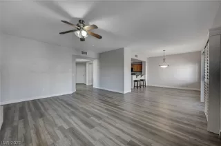 Photo #3: 2347258 Listing