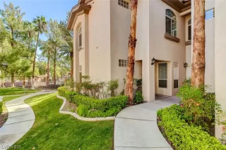 Photo #1: 2347287 Listing