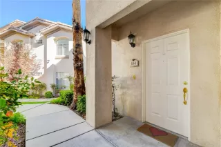 Photo #2: 2347287 Listing