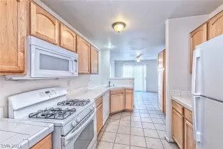 Photo #1: 2347295 Listing 