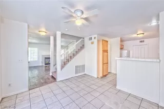 Photo #4: 2347295 Listing 