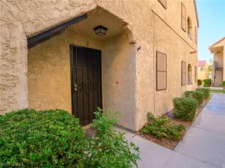 Photo #2: 2347310 Listing