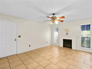 Photo #5: 2347310 Listing