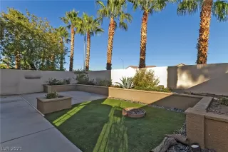 Photo #2: 2347356 Listing 