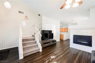 Photo #6: 2347373 Listing