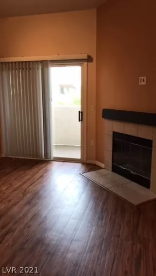 Photo #4: 2347402 Listing 