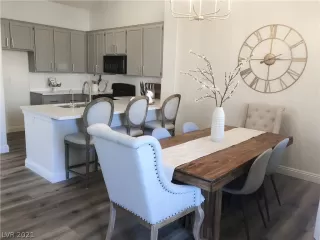 Photo #6: 2347470 Listing