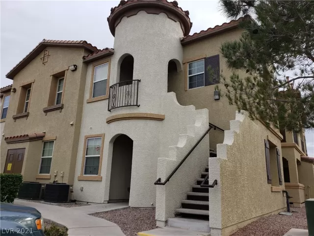 MLS: 2347498 Condo For Sale