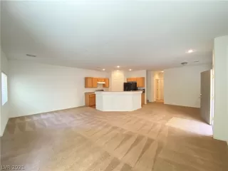 Photo #2: 2347522 Listing 