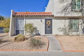 Photo #1: 2347559 Listing