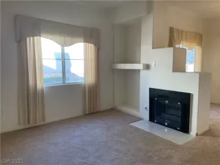 Photo #3: 2347603 Listing