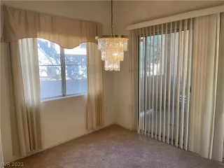 Photo #5: 2347603 Listing