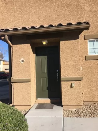 Photo #1: 2347631 Listing