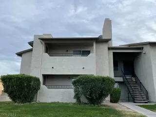 Photo #2: 2347640 Listing