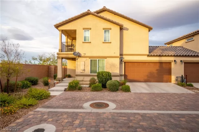 MLS: 2347642 Condo For Sale