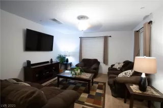 Photo #5: 2347642 Listing 