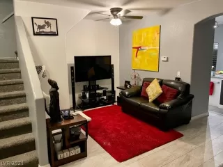 Photo #2: 2347649 Listing 