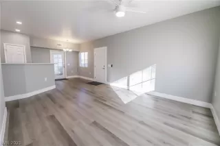 Photo #1: 2347683 Listing