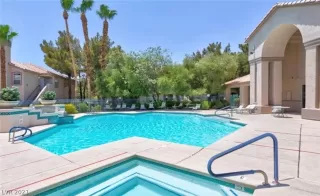 Photo #5: 2347700 Listing