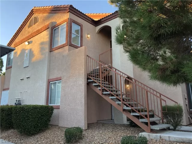 MLS: 2347708 Condo For Sale