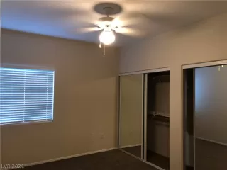 Photo #6: 2347708 Listing