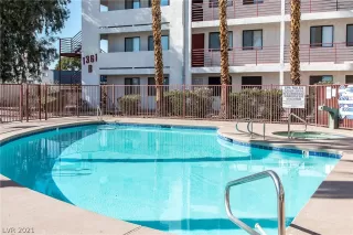 Photo #1: 2347720 Listing