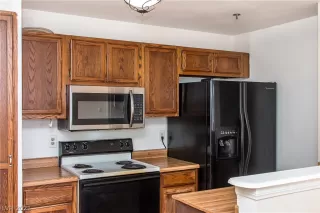 Photo #5: 2347720 Listing