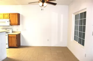 Photo #4: 2347744 Listing